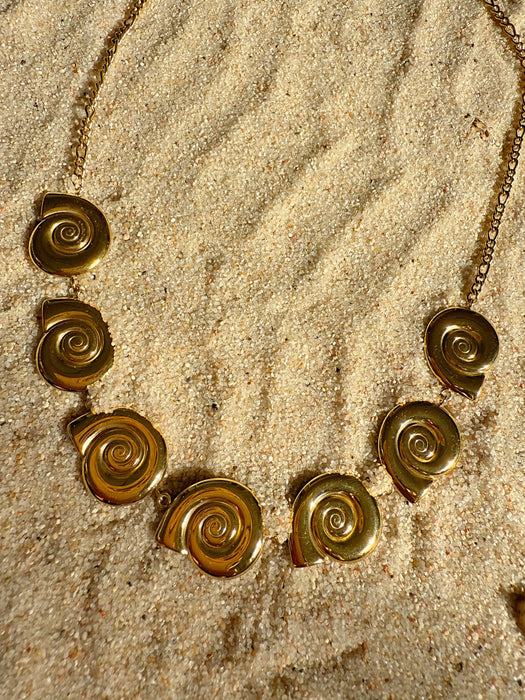 Collar Nikki Beach