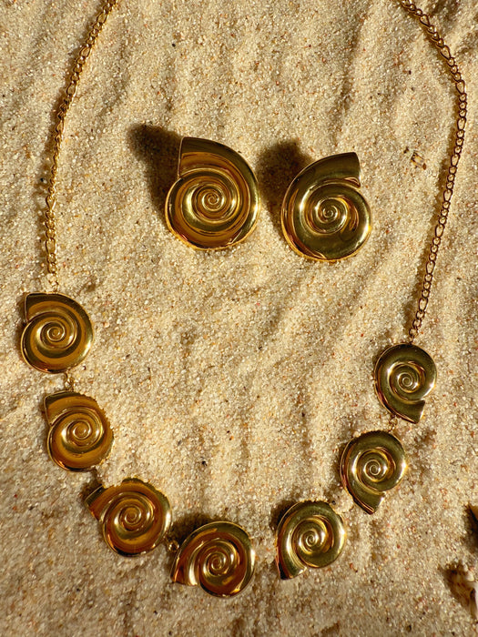 Collar Nikki Beach