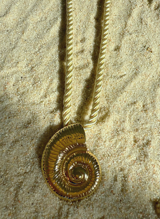 Collar Úrsula Dorado